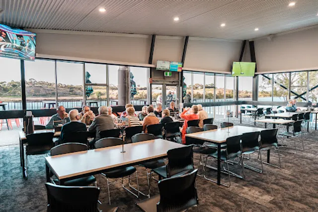 Murray Bridge Community Club