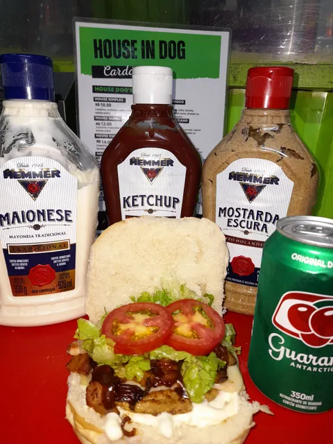 House in dog hot dog