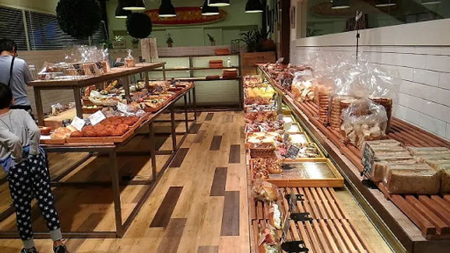 ベーカリーズキッチン オハナ 道の駅はなぞの店