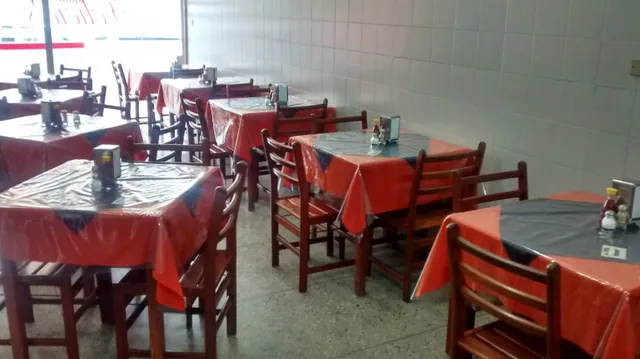 Raízes Brasileiras Restaurante (Felicio's)