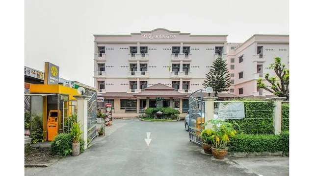 OYO 376 Ok Home Airport