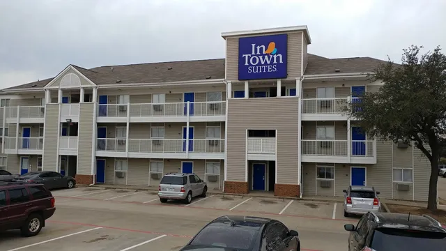 InTown Suites Extended Stay Arlington TX - Oak Village