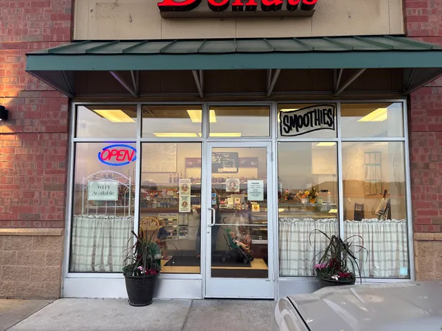 Auntie Mar's Hilltop Donut Shop