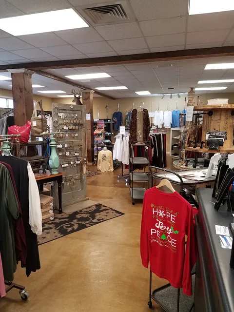 Lee's Kloset Boutique