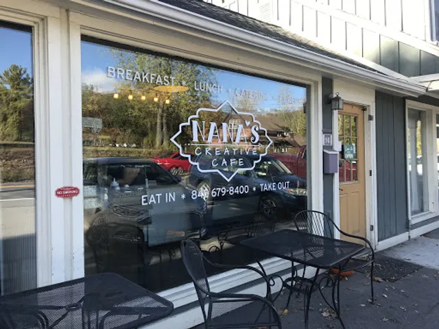 Nana’s Take Out Cafe & Sweetery