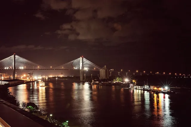 The Cotton Sail Hotel Savannah, Tapestry Collection by Hilton