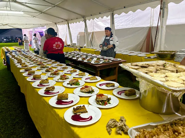 Eight Roses Buffet Restaurant