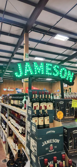 Hog wild wine &spirits