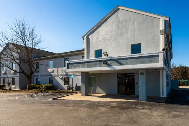 Country Hearth Inn and Suites