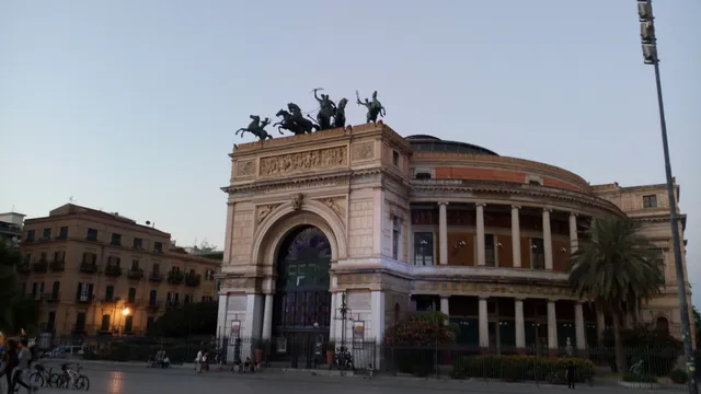 Al Politeama Rooms B&B