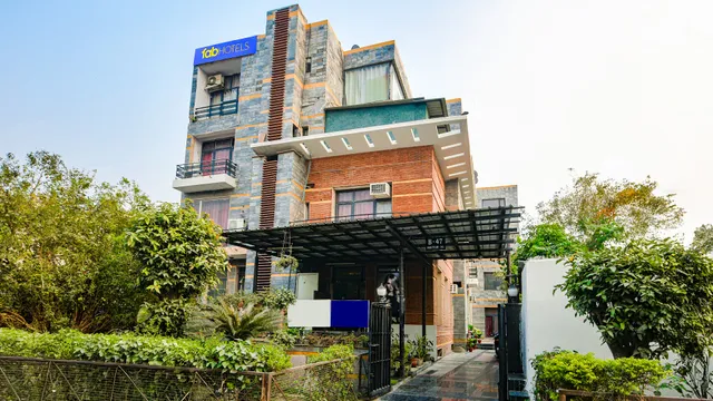 FabHotel Luxury Retreat