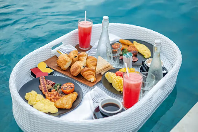 Grazie Bali Floating Breakfast Delivery | Flower Pool | Balloon Decorations