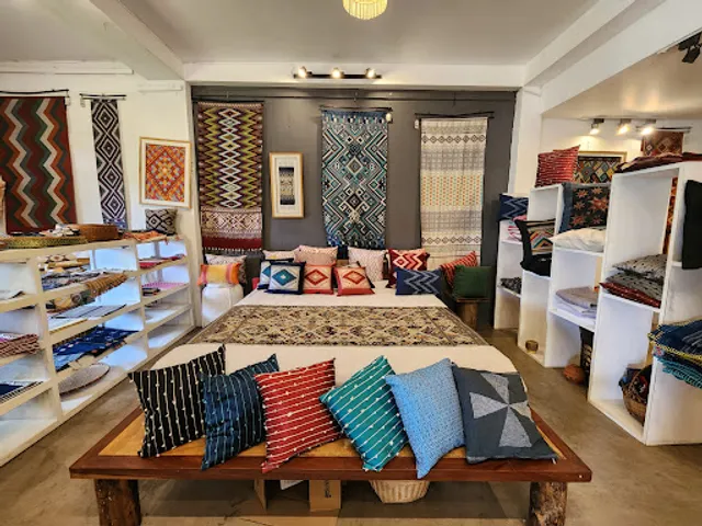 Ock Pop Tok Living Craft Centre