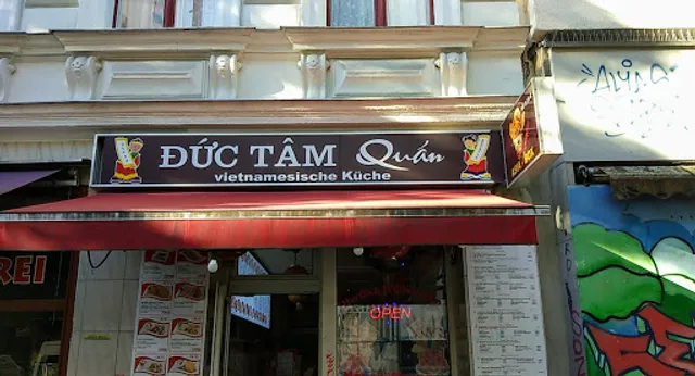 Duc Tam Quán