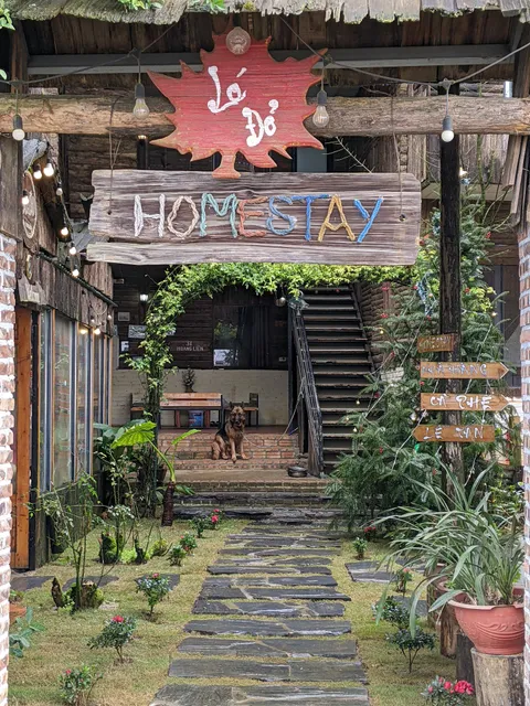Lá Đỏ Homestay