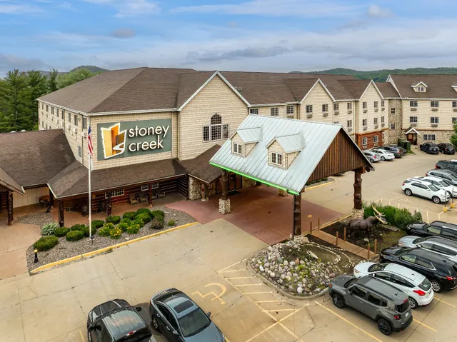 Stoney Creek Hotel La Crosse - Onalaska