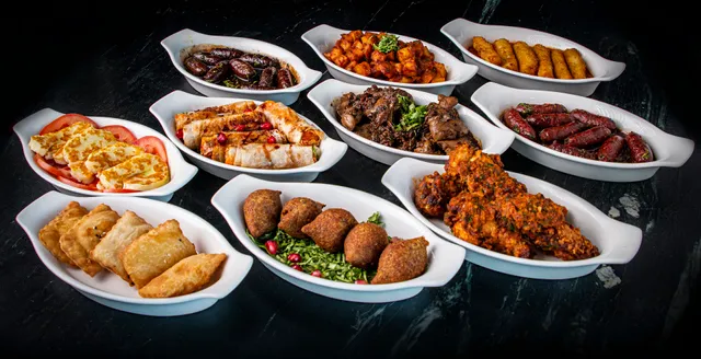 The Grove Restaurant ذا غروف