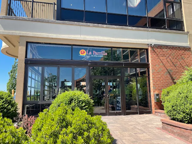 La Parrilla On The Water