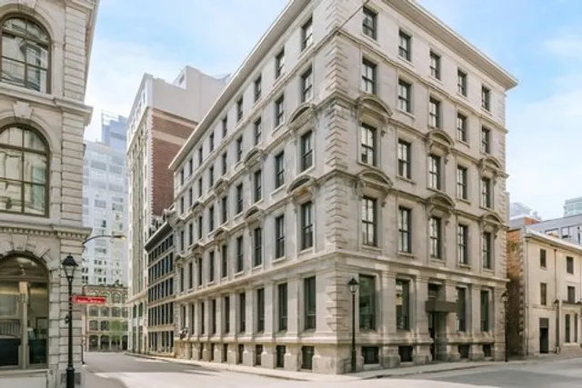 Sonder Le Victoria Apartments Old Montreal