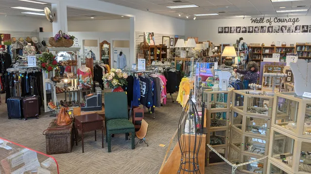 Seattle Children's Bainbridge Bargain Boutique