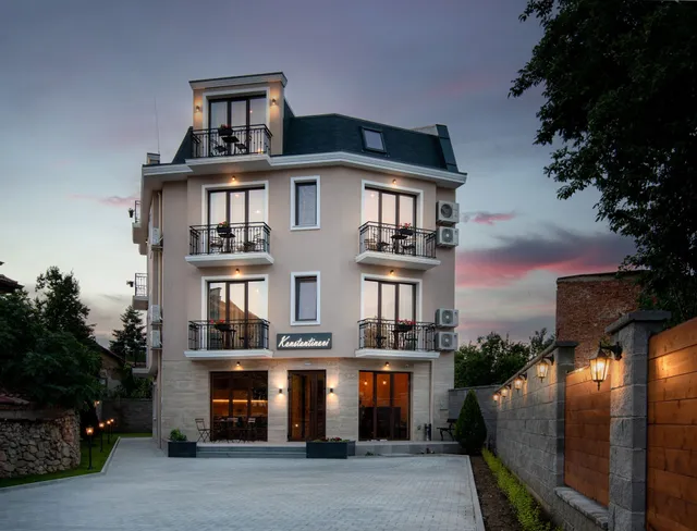 Hotel "Konstantinovi"