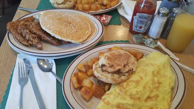 Newcomb Farms Restaurant