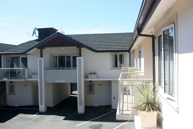 Cedar Grove Motor Lodge