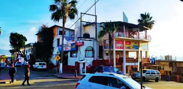 La Escondida Puerto Nuevo. Restaurante Bar