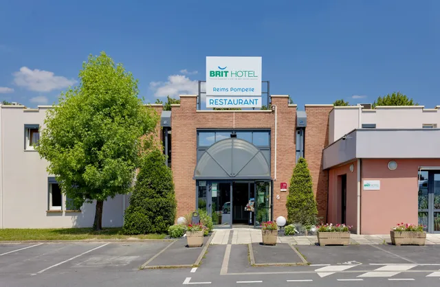 Brit Hotel Reims La Pompelle