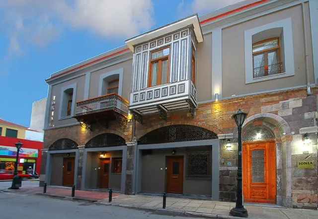 Ionia Rooms