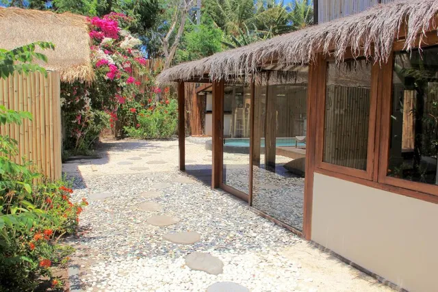 Gili Meno Mojo Beach Resort