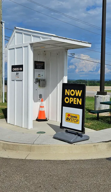 Love's RV Hookup