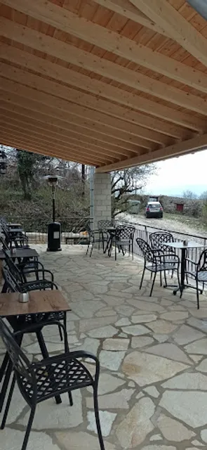 Διψασμένη ΑΡΚΟΥΔΑ