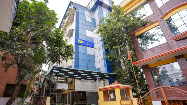 hotel Savi INN Near Bengaluru Palace