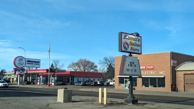 Romas Italian Bistro