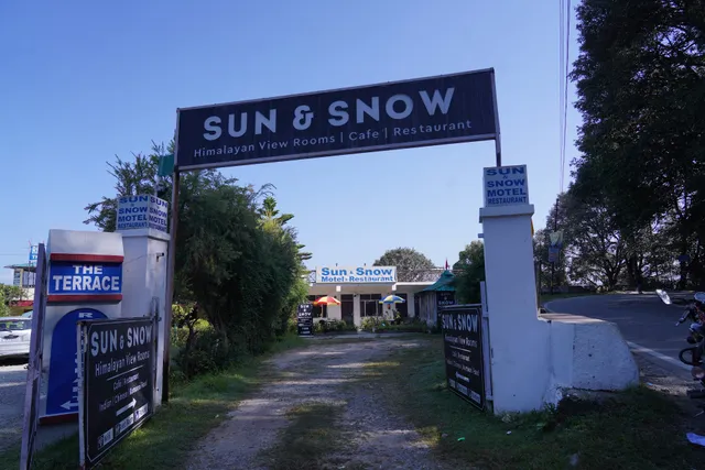 Sun and Snow Rooms & Restaurant