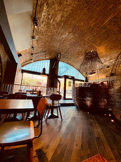 Nando's Southwark Arches