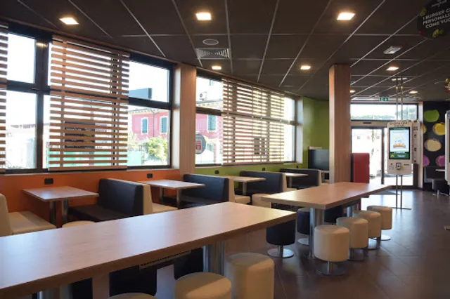 McDonald's VIAREGGIO Drive