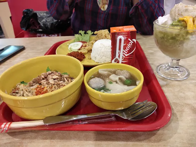 Gerai Es Teler 77 Medan Mall