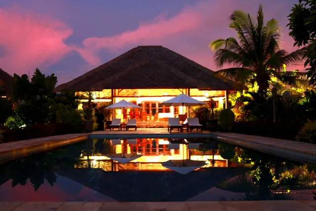 Kundalini Beach Houses