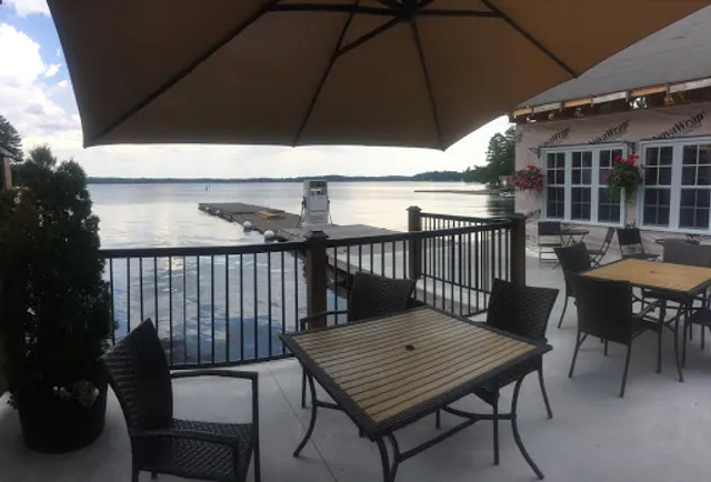 Lakeside Bala Restaurant