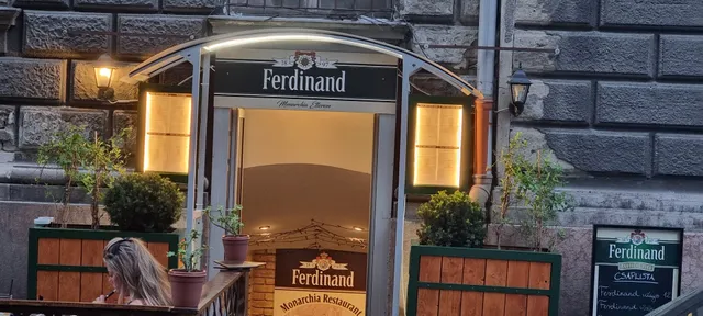 Ferdinánd Monarchia Étterem