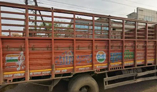 OYO 19858 Kanha Palace