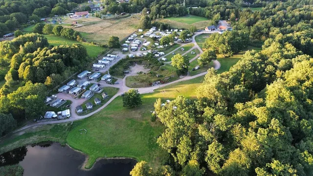 Grottbyn - Skånes Djurparks Camping & Äventyrsgolf