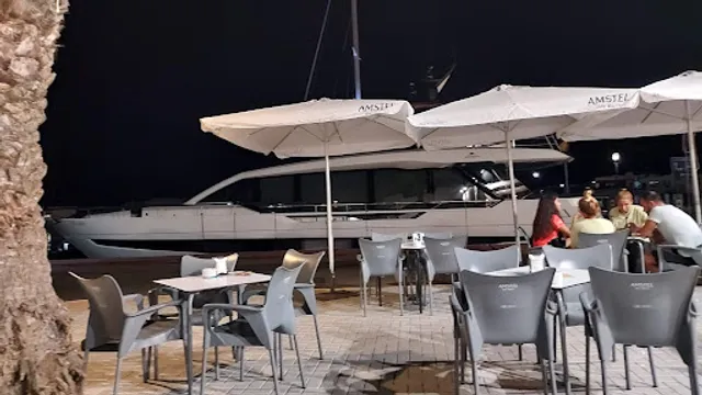 La Maquineta Coffee Shop