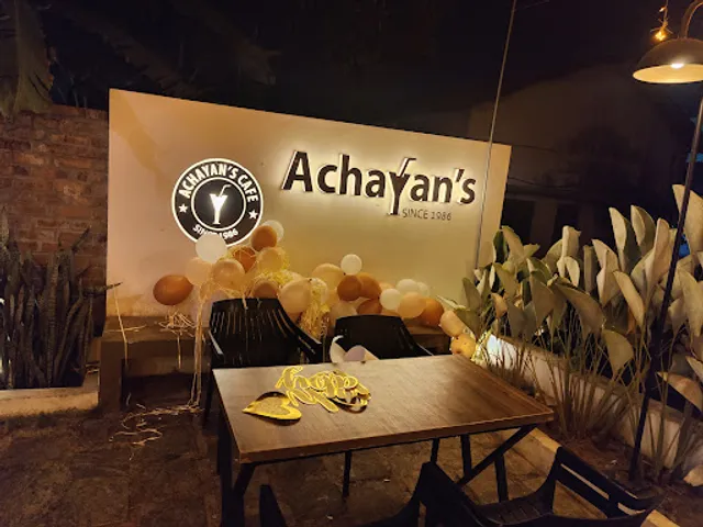 Achayan’s Cafe