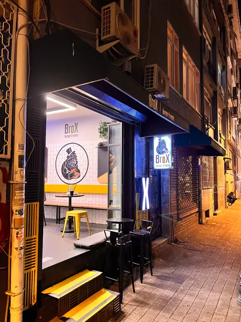 BroX Burger&More