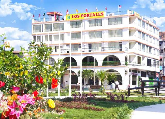 Del Castillo Plaza Hotel