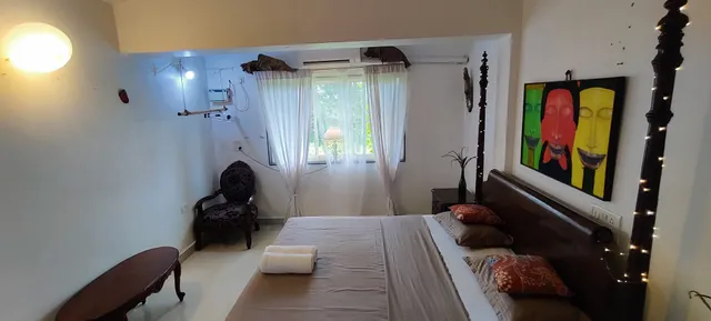 J-House, Apartments close to Thalassa