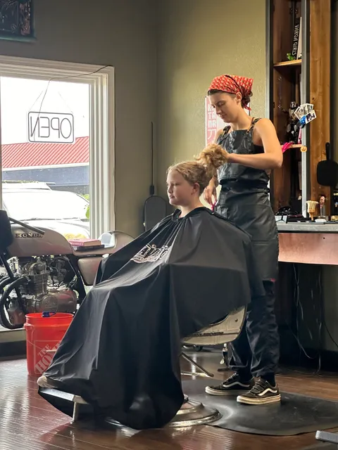 Standard Man Barber Shop